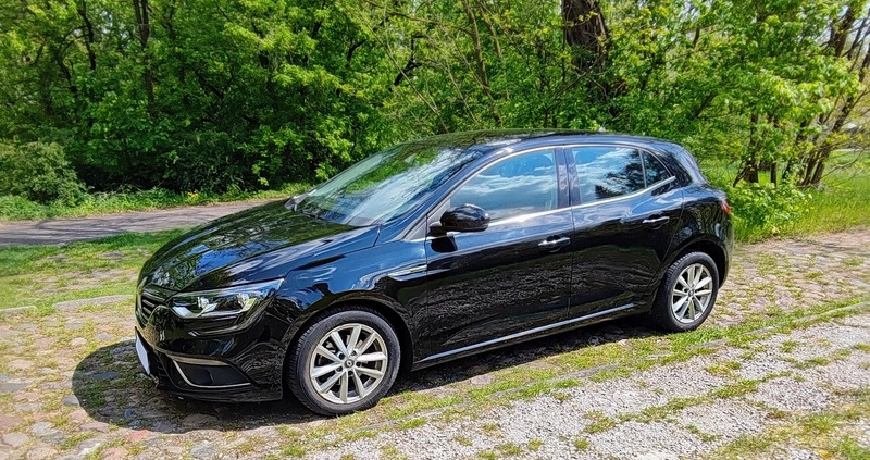 Renault Megane cena 51000 przebieg: 63000, rok produkcji 2017 z Warszawa małe 631